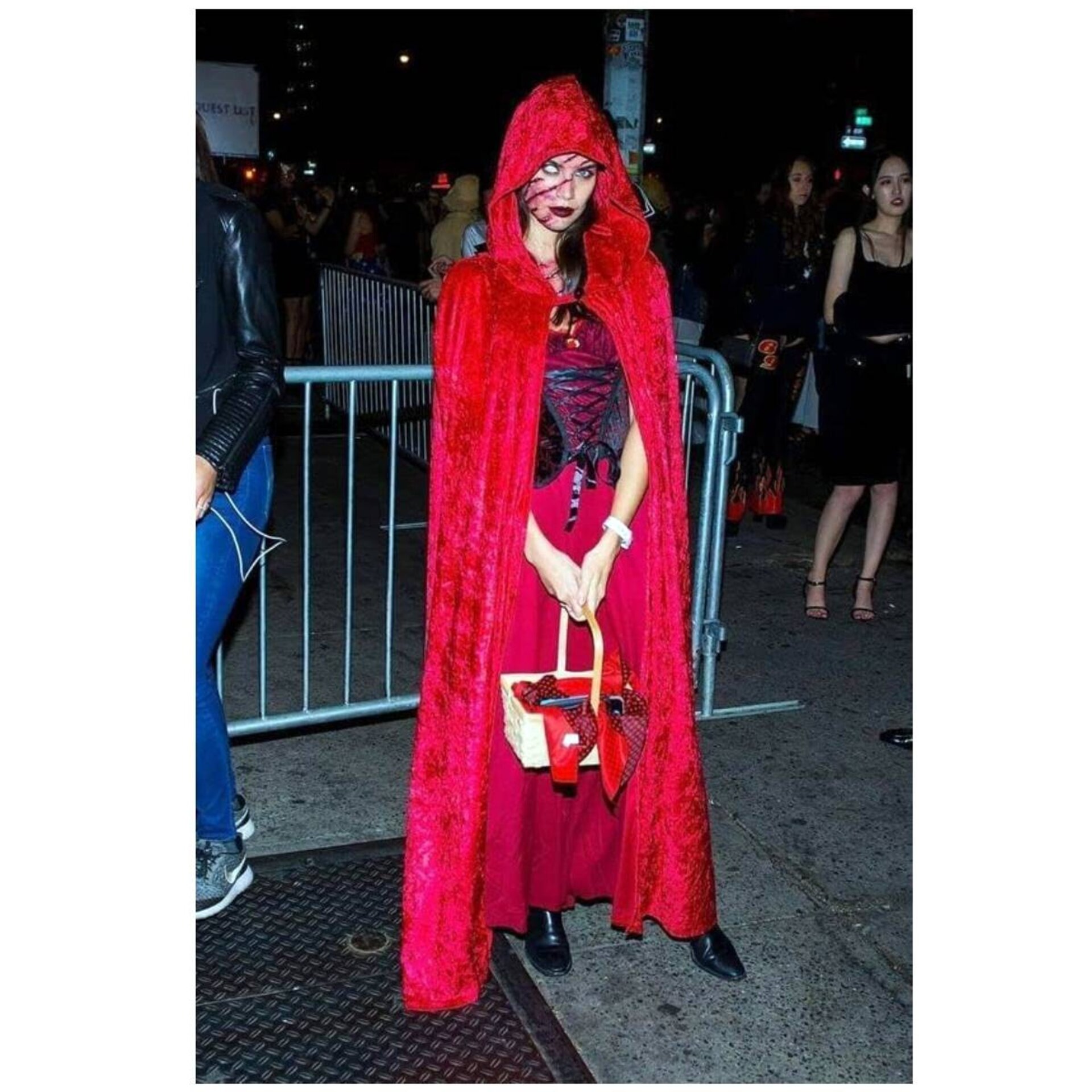 Capas con Capucha en Terciopelo Unisex para Disfraz de Niños y Adultos Rojo - 2