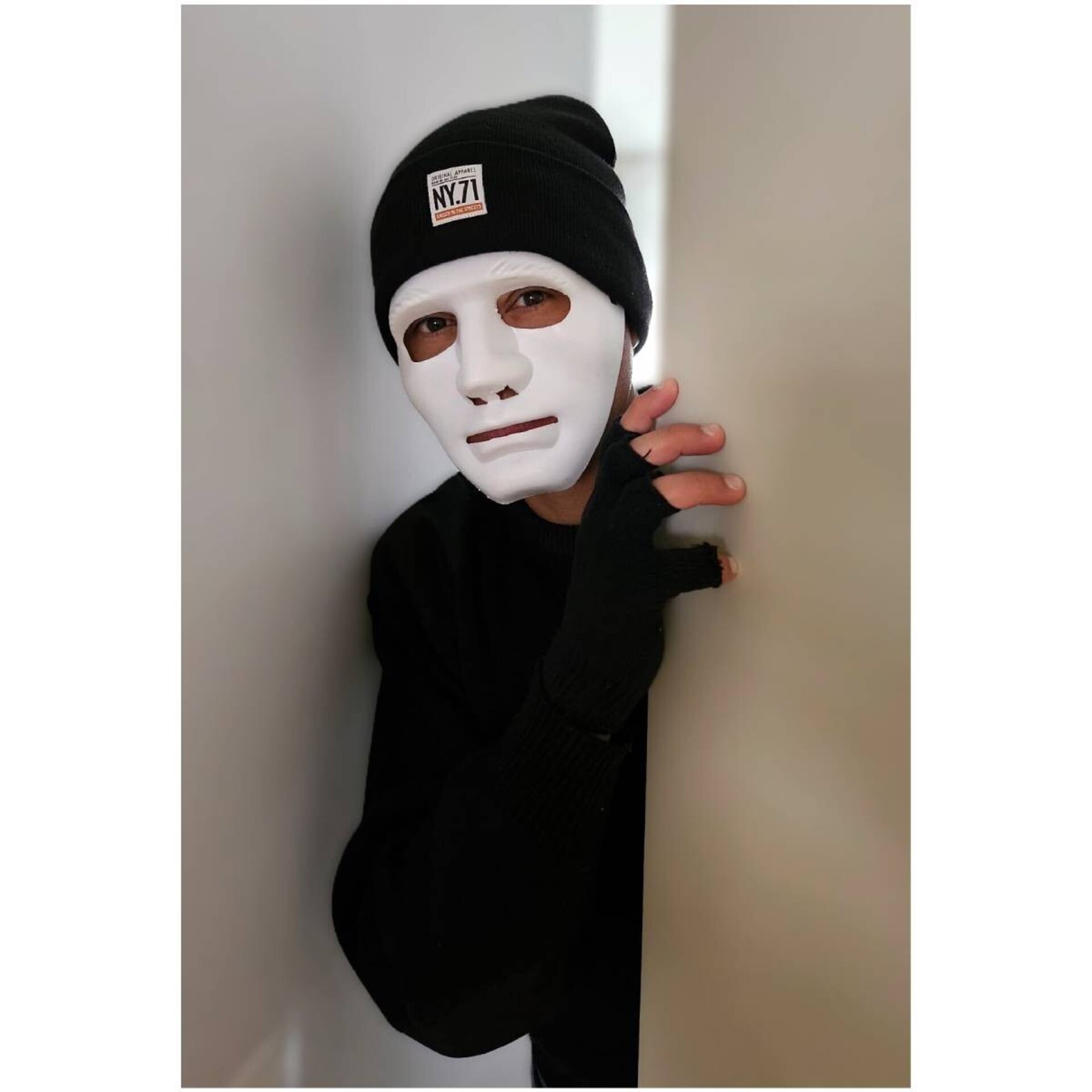 Set Disfraz Ladrón Hacker Hip Hop | Máscara Blanca, Gorro Negro, Guantes | - 7