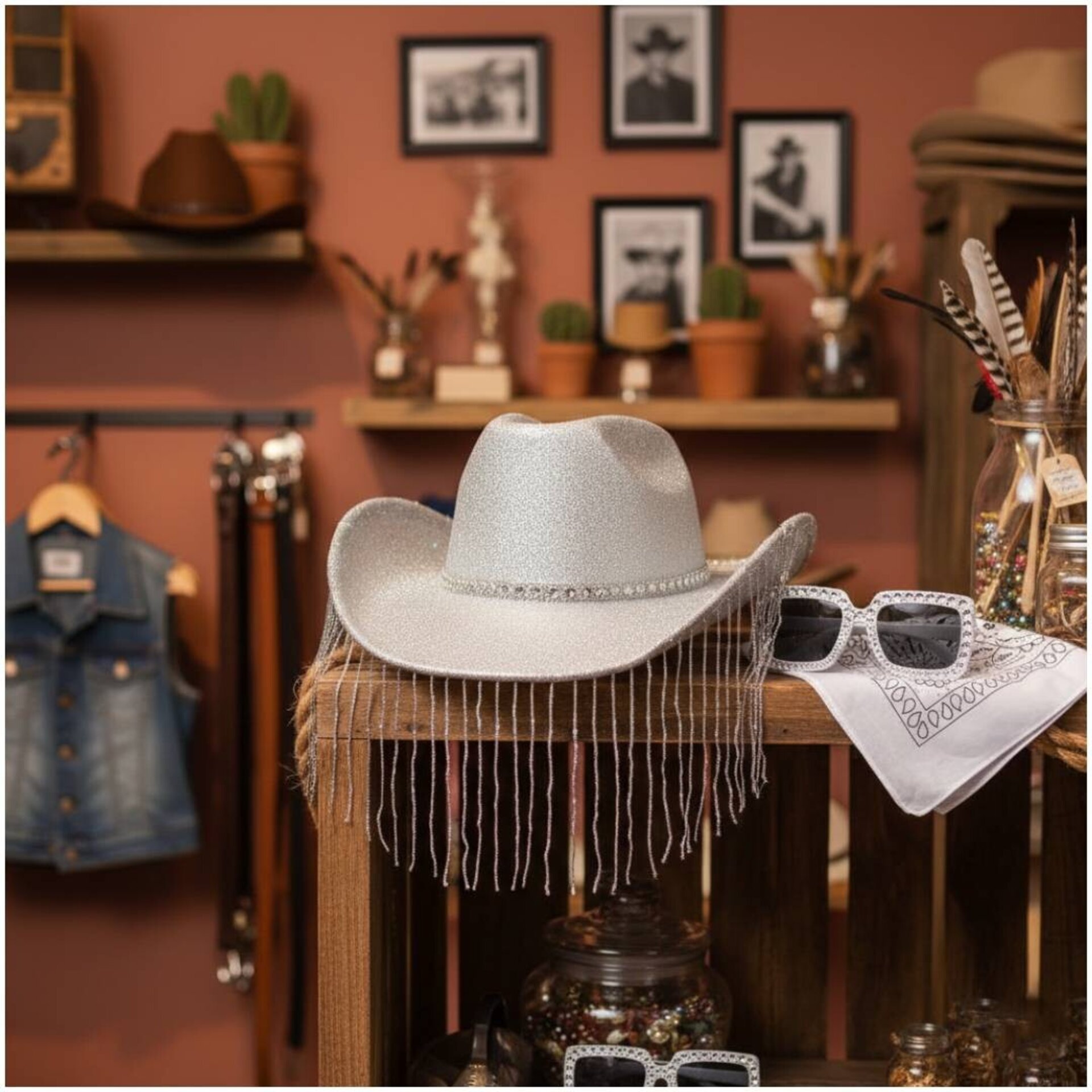 Pack Disfraz Vaquera Premium Adulto: Sombrero Cowgirl con Flecos de Lujo Blanco - 5